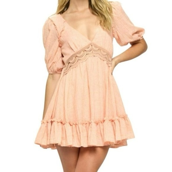 saints + secrets Dresses & Skirts - Saints + Secrets Sunday Brunch Mini Dress In Peach Size Small Open Back Crochet